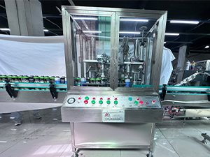 filling machine آلة تعبئة