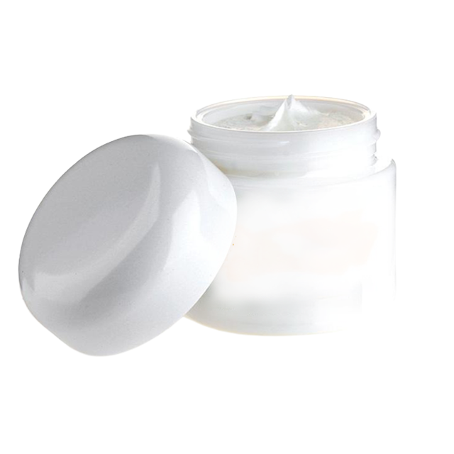 كريم يصنع من وعاء مستحلب