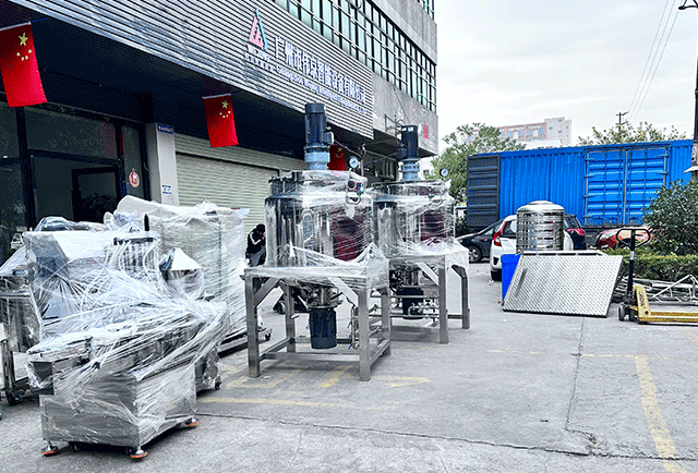 الخلاطات ونظام المياه Ro