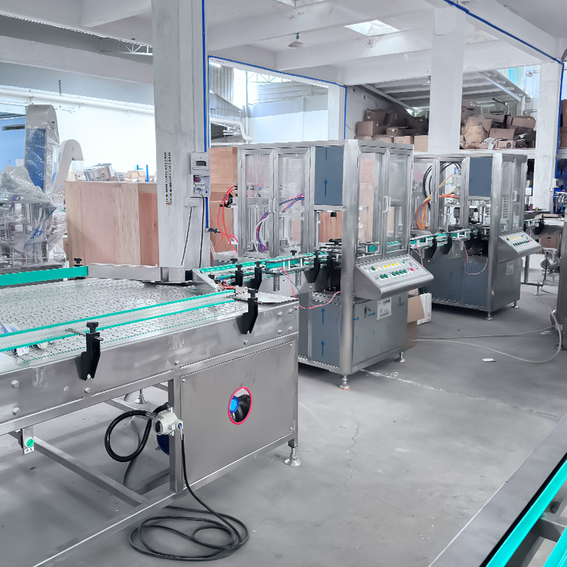 آلة تعبئة الأيروسول الأوتوماتيكية2