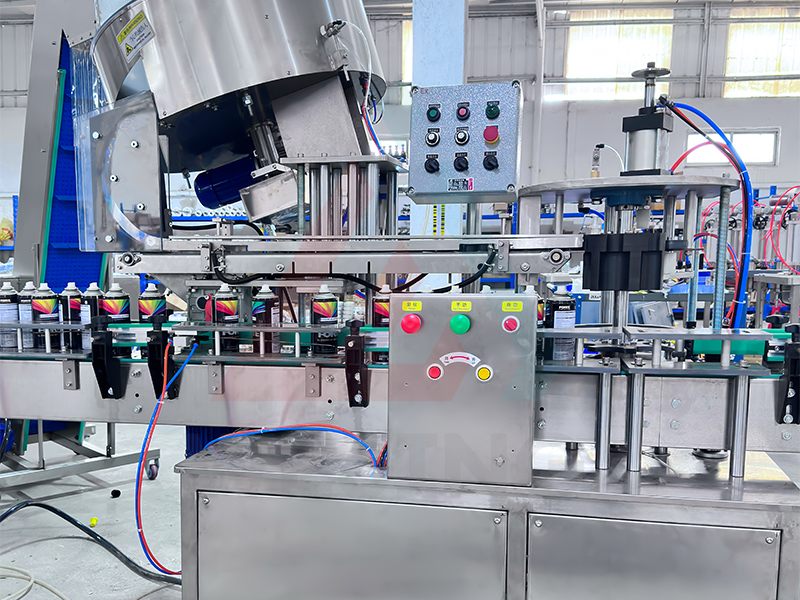 6. آلة ضغط الغطاء الخارجي