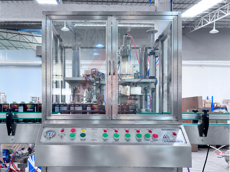 2. آلة تعبئة السوائل والصمام