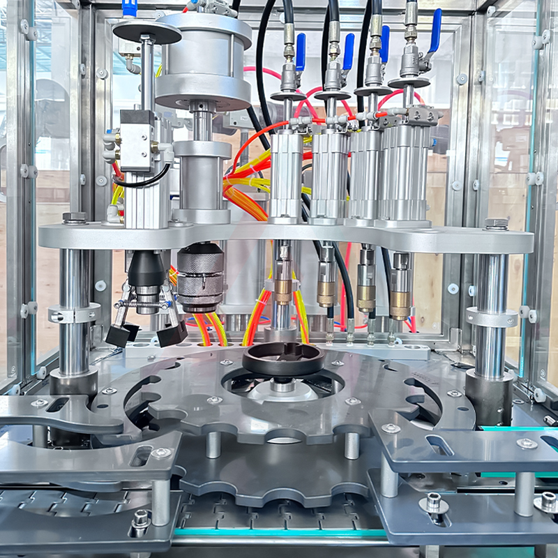 خط آلة تعبئة الهباء الجوي الأوتوماتيكي من النوع الأساسي 